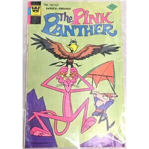 Vintage Pink Panther #35 Whitman & Marvel Preview #17 Blackmark Comic Bundle